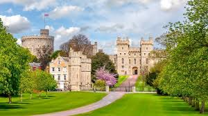 Best Day Trips from London for First-Time Visitors