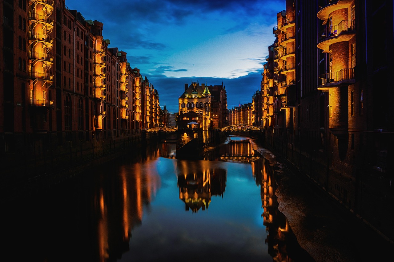 Why Modern Warehouses Are Turning to Intelligent LED Lighting Systems